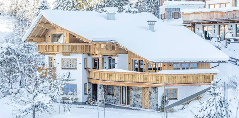 JAMES the BnB Butler full service luxury holiday rentals villa rental, yacht charter ultimate chalet rental Chalet Super G Courchevel Chalet Lodge of Joy Wagrain Villa Chalet Black Lodge Courchevel 1850