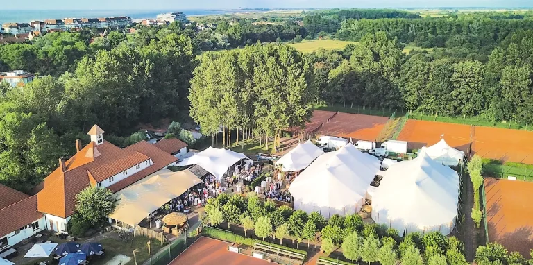 Knokke Out Zoute, JAMES Immo Boutique Knokke, koop luxe vastgoed Knokke, Luxe vastgoed Knokke le zoute, Luxury Real Estate Knokke, Immo Brown Knokke, Immo Pallen Knokke, Tine Immo Boutique Knokke, Immo Colpaert Knokke, luxe vastgoed Knokke, JAMES the BnB Butler villa huren Knokke, Zoute Exclusive Knokke