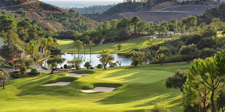 JAMES Immo Boutique Luxury Real Estate Marbella -Luxury real estate Knokke le Zoute, Luxury Real Estate Saint Tropez, Luxury Real Estate Ibiza, Norma Frank rental Marbella, Norma Frank development Marbella, Norma Frank Marbella, Skandiamaklarna Marbella, Baindoux Marbella